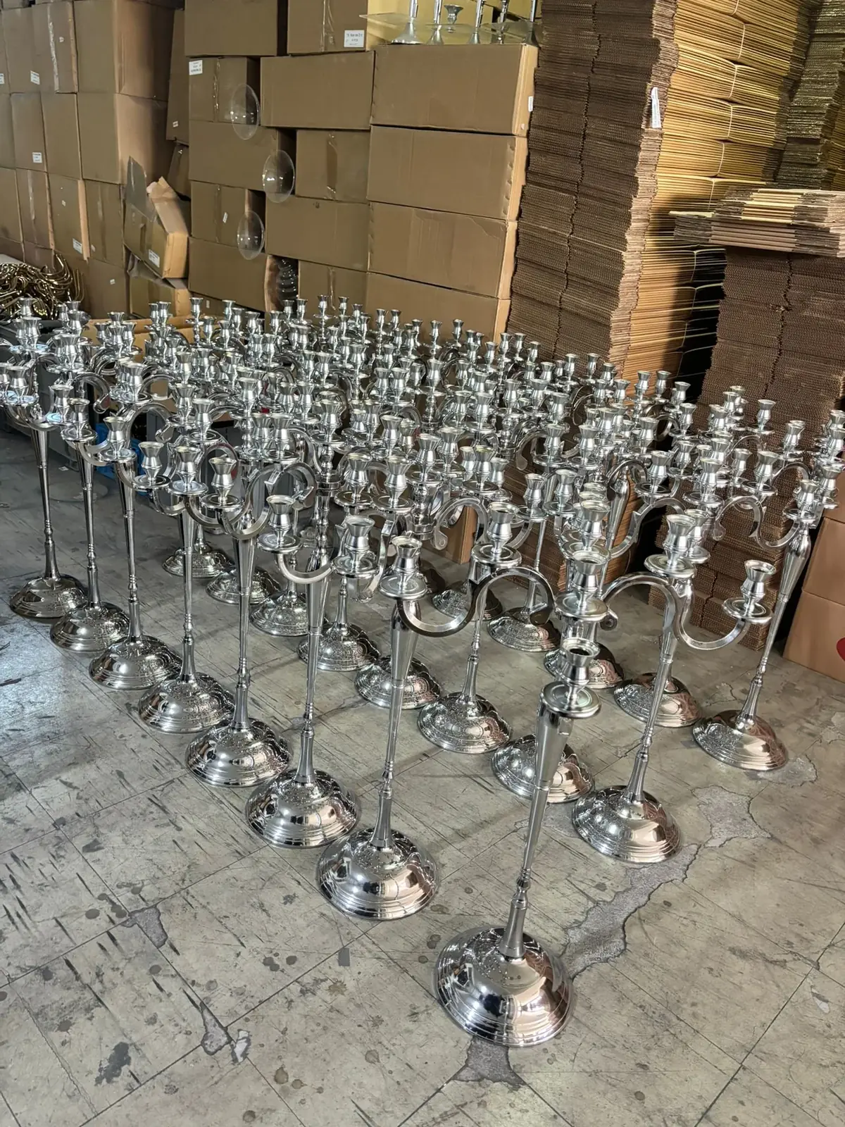 Gümüş Renk Şamdanlar — Glassy