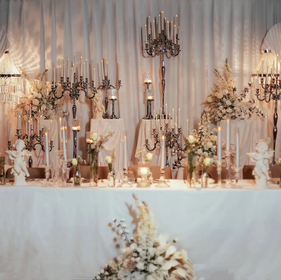 Wedding décor products available for wholesale purchase and event rental